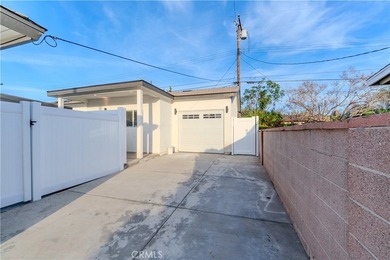 Incredible opportunity to own 2 Homes on One Lot in the heart of - photo 27