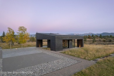 Set in the exquisite Bar B Bar Ranch, this 36-acre - photo 30