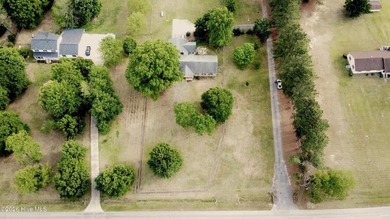 Opportunity with acreage, multiple structures, and income - photo 2