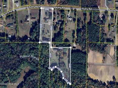 Opportunity with acreage, multiple structures, and income - photo 3