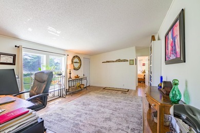 Beautifully maintained three bedroom, two bath home nicely - photo 8
