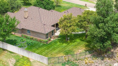 The Springlake home you've been waiting for has arrived! Nestled - photo 3