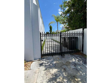 NEW PRICE IMPROVEMENT: Eclectic unique property opportunity - photo 3