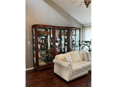 Charming and thoughtfully designed 3-bedroom, 2-bath, 2-car - photo 16