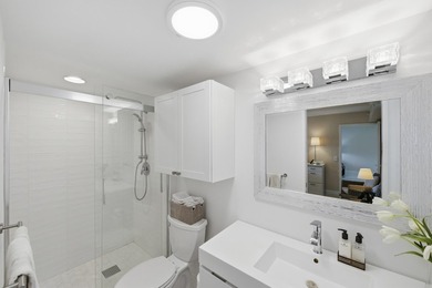 Rarely does a home so cleary reflect creativity and vision. This - photo 24