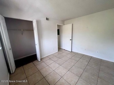 This well maintained condo located on the 2nd floor convenient - photo 26
