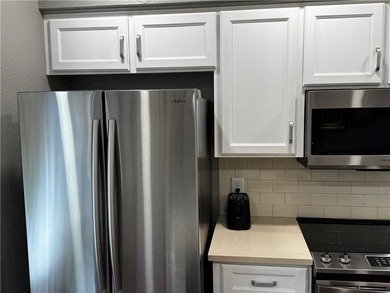 Charming and thoughtfully designed 3-bedroom, 2-bath, 2-car - photo 32