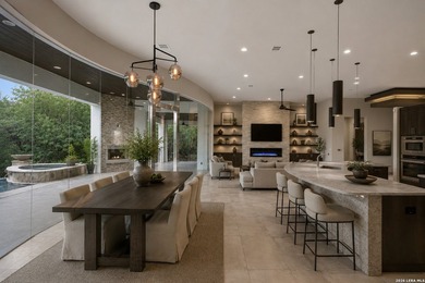 Luxury living in Dominion! Sprawling 1-story - photo 7