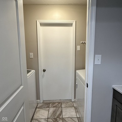 Welcome to your low-maintenance, all-electric oasis in The Trace - photo 12