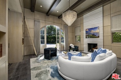 Perched at the pinnacle of Crystal Cove on a rare, single-loaded