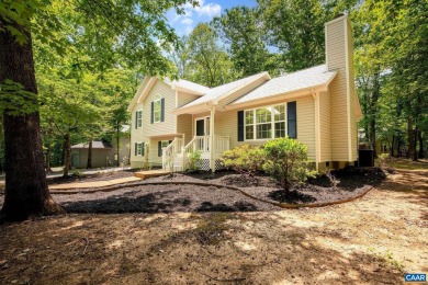 Lake Home For Sale in Palmyra, Virginia