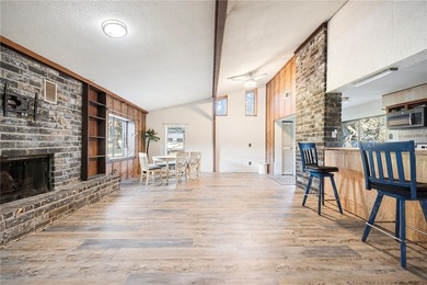 This Ingleside on the Bay home welcomes you with 3 bedroom, 2 - photo 5