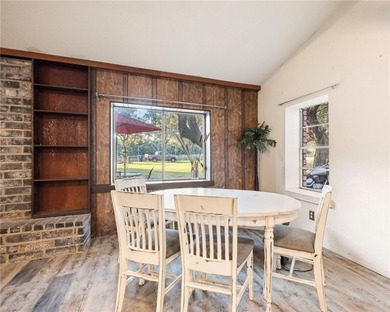This Ingleside on the Bay home welcomes you with 3 bedroom, 2 - photo 7