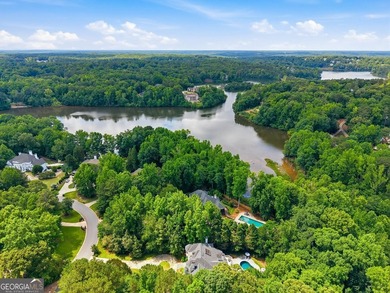 Welcome to this Smokerise Estate, where timeless elegance meets - photo 8