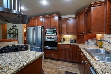 Year-round Coolin cabin perfectly positioned for adventure and - photo 7