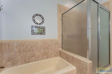 9 Torrey Pines is a beautiful Golf Villa offering stunning lake - photo 25