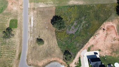 Welcome to Vista Oaks! Vista Oaks is located on the outside of - photo 5