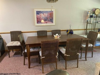 Charming and fully furnished 3-bedroom, 3-bath condo located in - photo 4