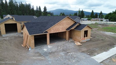 Beautiful new construction with detached shop in extraordinary - photo 2