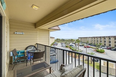 Enjoy a stunning ocean view from the balcony of this 1 bed/1 - photo 12