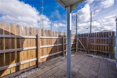 Charming and beautifully updated townhome where comfort meets - photo 29