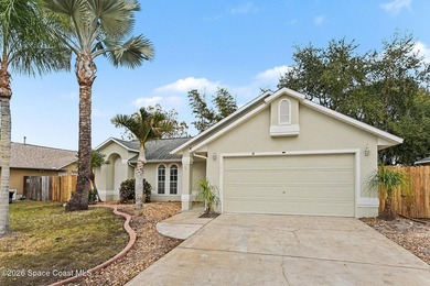 Wow, A MUST SEE!! Gorgeous Executive 3 bedroom, 2 Bath with - photo 1