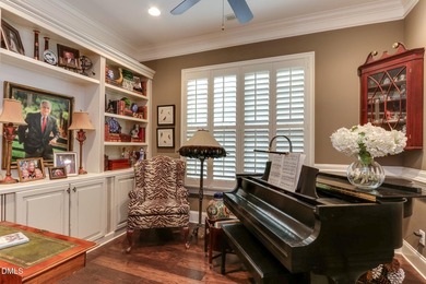 Luxury Living in Glen Lake South Experience the perfect blend of - photo 18