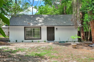 Your private retreat awaits! This fully renovated home features - photo 38