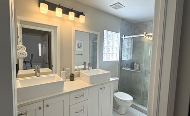 Move-in ready 3-bedroom, 2-bath home in the desirable gated - photo 9