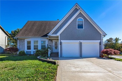 Silver Lake Home For Sale in Raymore Missouri