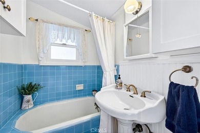 Modern coastal charm: A reimagined craftsman retreat Discover - photo 25