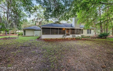 Private, spacious Royal Pines home with added rear porch and - photo 32