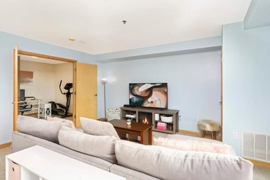 Welcome to unit #702! This top-floor unit offers an open concept - photo 10