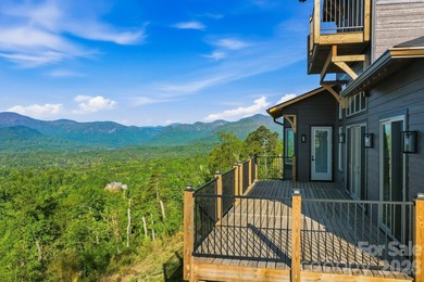 Spectacular views await you from this amazing 3 bedroom, 3.5 - photo 4