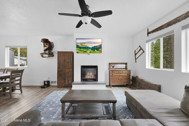 Your Priest Lake getaway awaits! Built just six years ago, this - photo 6