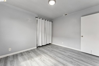 Exceptional duplex opportunity in Richmond offering the perfect - photo 14