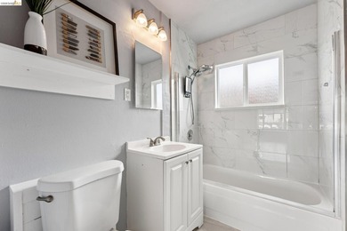 Exceptional duplex opportunity in Richmond offering the perfect - photo 15
