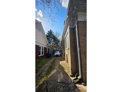 PROFESSIONAL PICTURES FORTHCOMING!!!!!!!!!! Catch this jewel