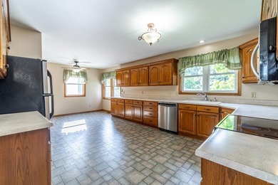 Price Improvement - Now $ 15,000 Less! Cozy Lake Retreat with - photo 17