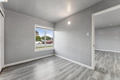 Exceptional duplex opportunity in Richmond offering the perfect - photo 18