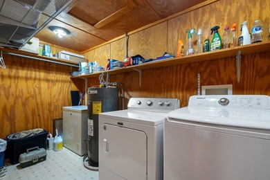 (One or more photos has been virtually staged) Lakefront Living - photo 21