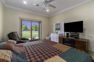 SO MUCH HOME FOR THE MONEY! Priced well below appraisal. This - photo 30