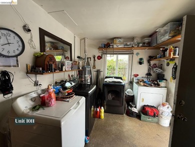 Exceptional duplex opportunity in Richmond offering the perfect - photo 38