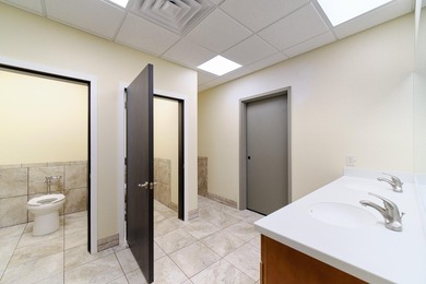 SO MUCH HOME FOR THE MONEY! Priced well below appraisal. This - photo 45