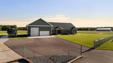 SO MUCH HOME FOR THE MONEY! Priced well below appraisal. This - photo 60