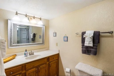 Welcome home to this beautiful 3 bedroom, 3 bathroom retreat on - photo 11