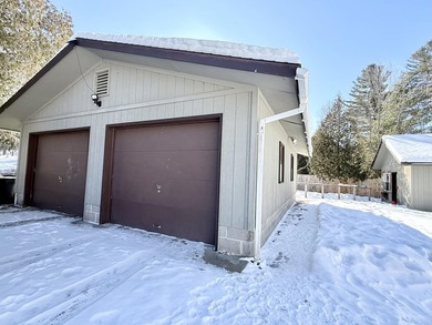 Nice ranch-style home on a .34-acre corner lot in the Town of - photo 17