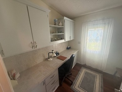 This well cared for 2-bedroom, 2 bathrooms Palm Harbor home - photo 20
