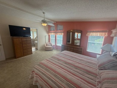 This well cared for 2-bedroom, 2 bathrooms Palm Harbor home - photo 26
