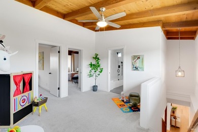 Rare 5 bedroom opportunity in the coveted Corte Madera flats - photo 15